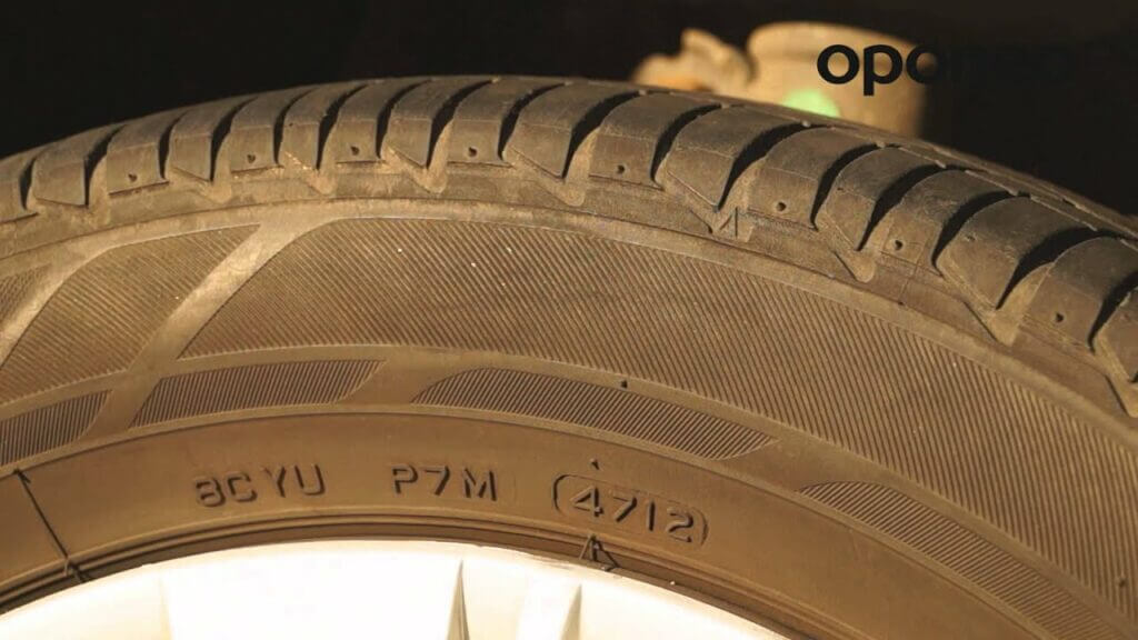 ¿Dónde pone la fecha de fabricación en un neumático?